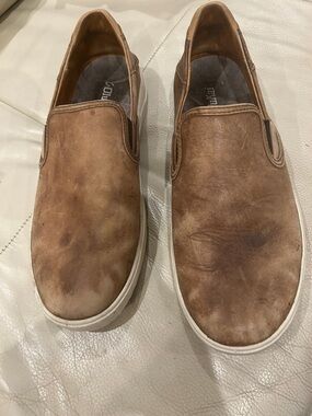 OluKai Men’s Tan Brown Leather Slip-On Loafers